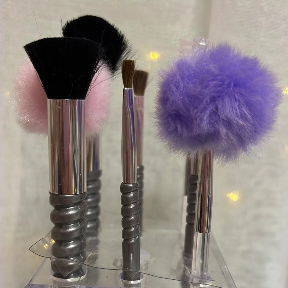 Makeup Brush Set with Pink and Purple Fluffy Heads
